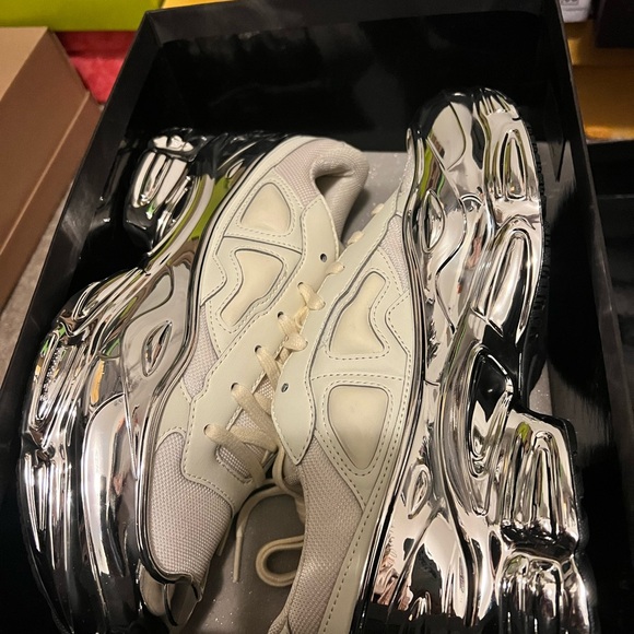 Adidas - Raf Simons Cream White Silver Metallic, Mirrored collection. - Picture 5 of 6